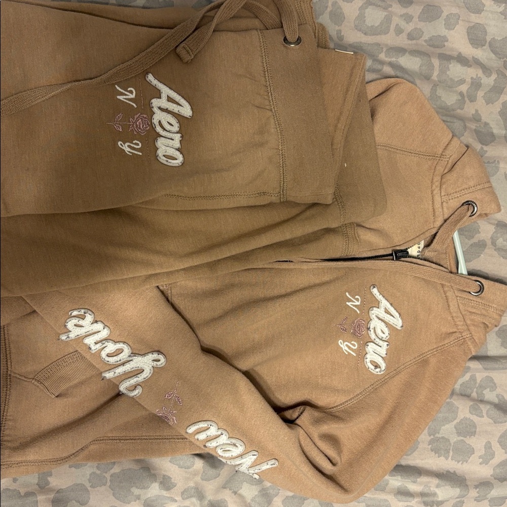 Aeropostale Tan Hoodie and Sweatpants Set